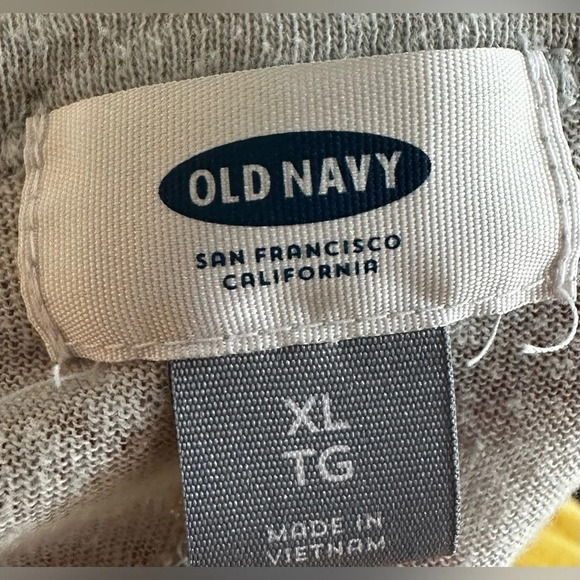 Old Navy Women’s Size XL Long Sleeve Shirt - Picture 4 of 5